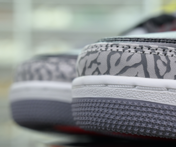 Air Jordan 3 Retro OG 'Black Cement' 2024 - Image 4