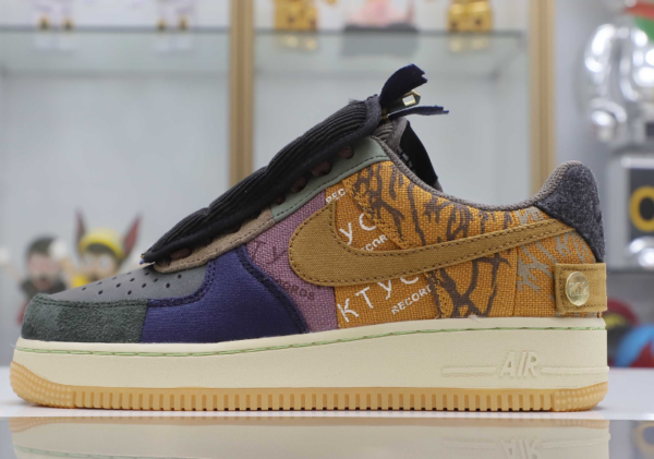 Travis Scott x Air Force 1 Low 'Cactus Jack' - Image 4