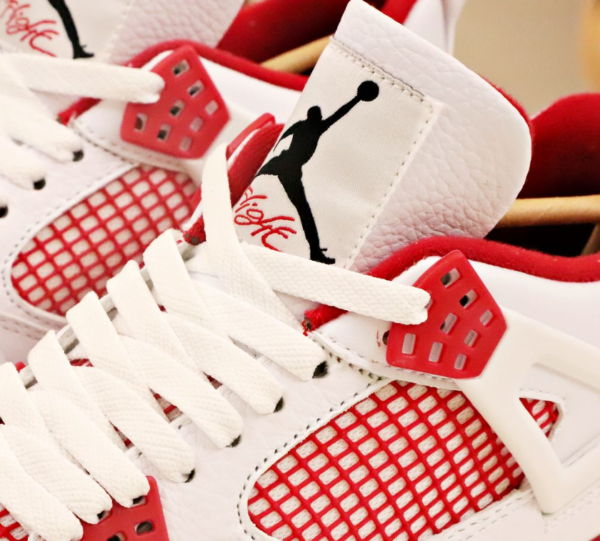 Air Jordan 4 Retro 'Alternate 89' - Image 3
