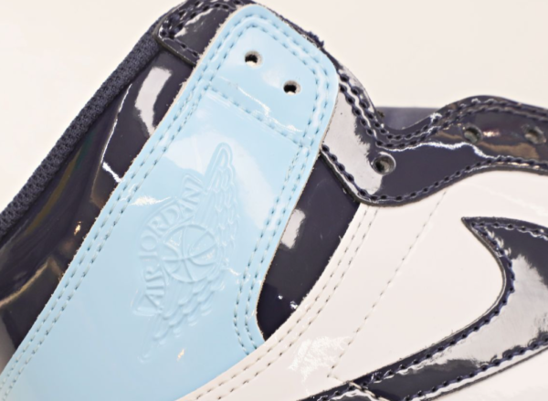 Wmns Air Jordan 1 Retro High OG 'Blue Chill' - Image 3