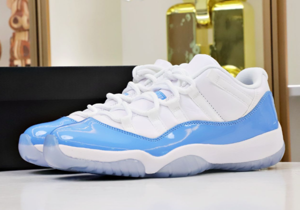 Air Jordan 11 Retro Low 'Columbia' 2001 - Image 2