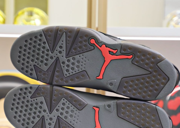Paris Saint-Germain x Air Jordan 6 Retro 'Iron Grey' - Image 5
