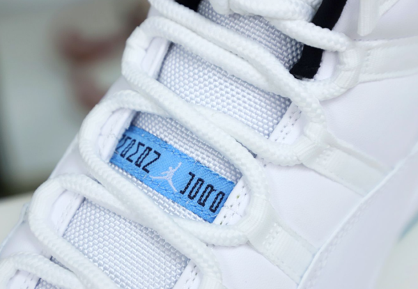 Air Jordan 11 Retro 'Legend Blue' 2014 - Image 3