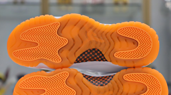 Wmns Air Jordan 11 Retro Low 'Bright Citrus' - Image 5