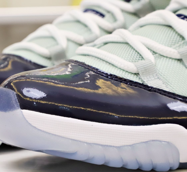 Air Jordan 11 Retro Low 'Georgetown' - Image 3