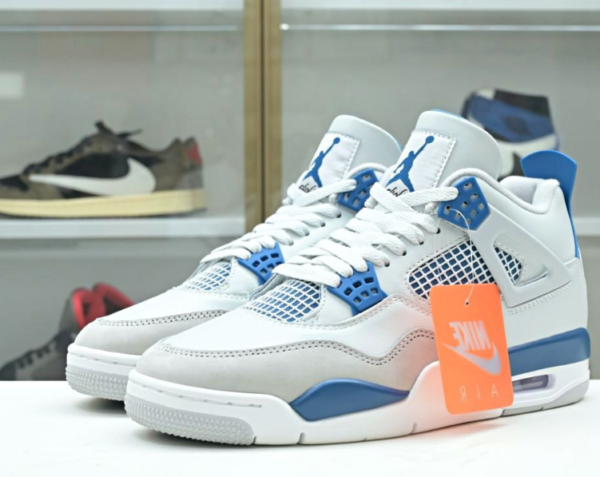 Air Jordan 4 Retro 'Military Blue' 2024 - Image 2