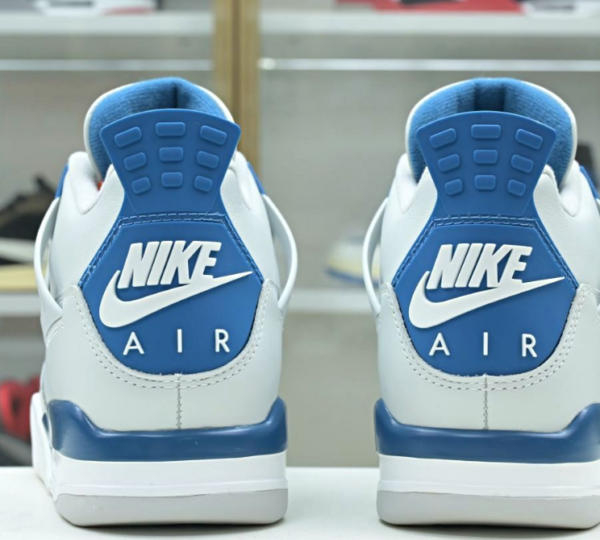 Air Jordan 4 Retro 'Military Blue' 2024 - Image 5