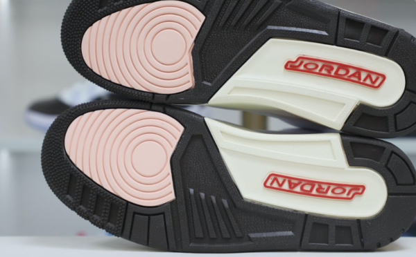 Wmns Air Jordan 3 Retro 'Neapolitan' - Image 5