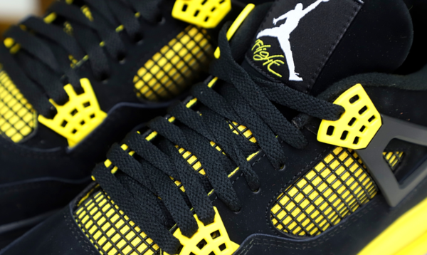 Air Jordan 4 Retro 'Thunder' 2023 - Image 4