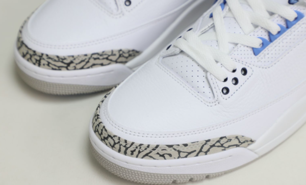 Air Jordan 3 Retro 'UNC' - Image 4