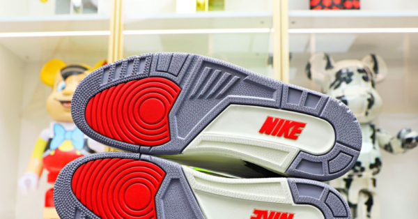 Air Jordan 3 Retro 'White Cement Reimagined' - Image 5